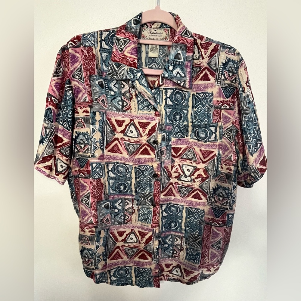 Sophisticates By Jonathan Vintage Geometric Print Button-Up Blouse 100% silk.